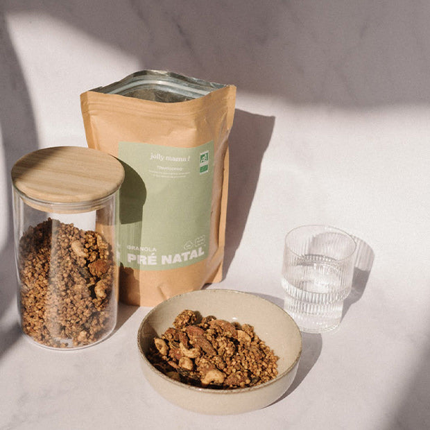 Tomato Croq – the savoury version of granola, with no added sugars, to sprinkle over salads or soups for a delicious twist